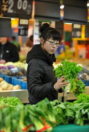 商務部數據顯示 食用農產品價格連續六周回落，市場供需趨穩